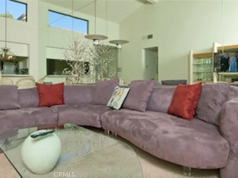 38613 Wisteria Dr — Photo 2