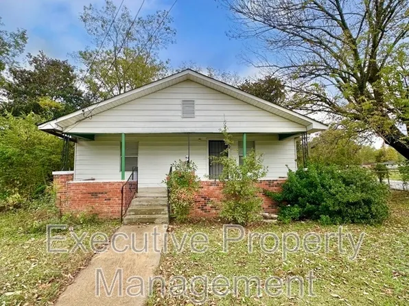 10 Center St, Bessemer, AL 35020