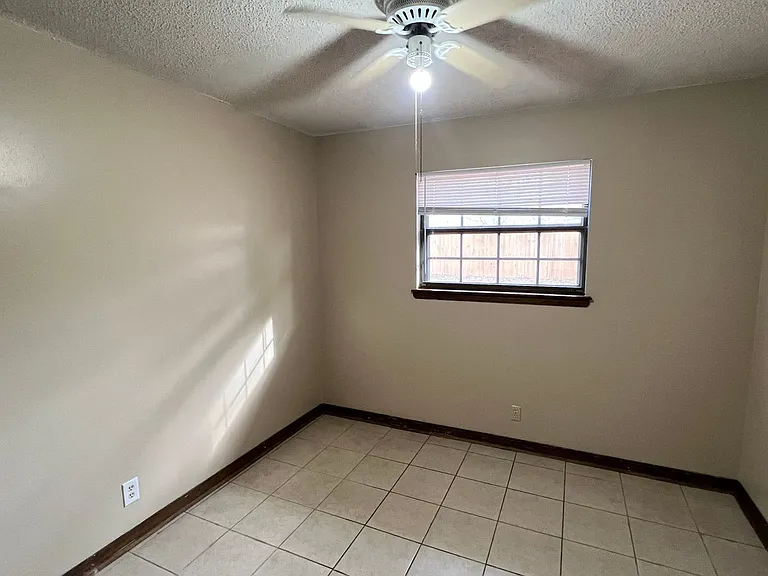 1208 N Nashville Pl — Photo 12