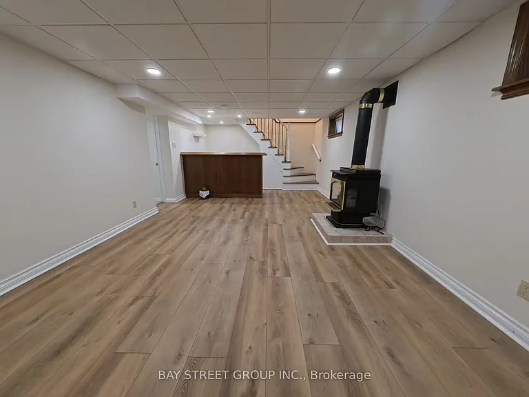 402 Osiris Dr — Photo 27