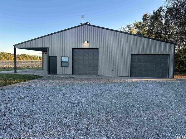 814 Hyde Park Rd, Royalton, IL 62983