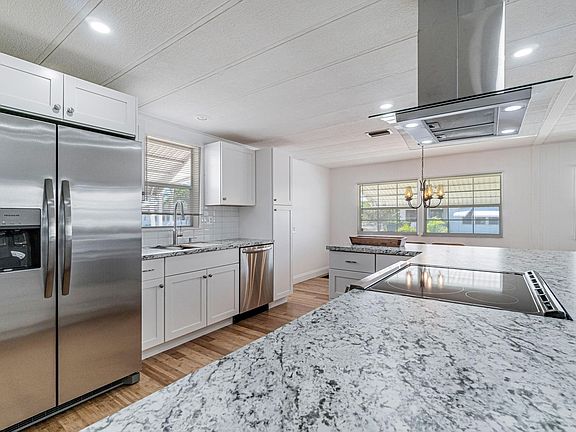 5th image of 113 NW 52nd Court