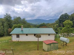 1731 Chambers Mountain Rd, Clyde, NC 28721