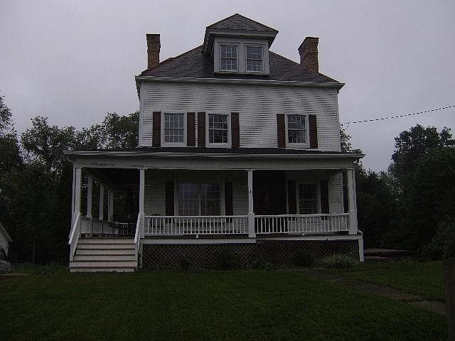 front of buliding