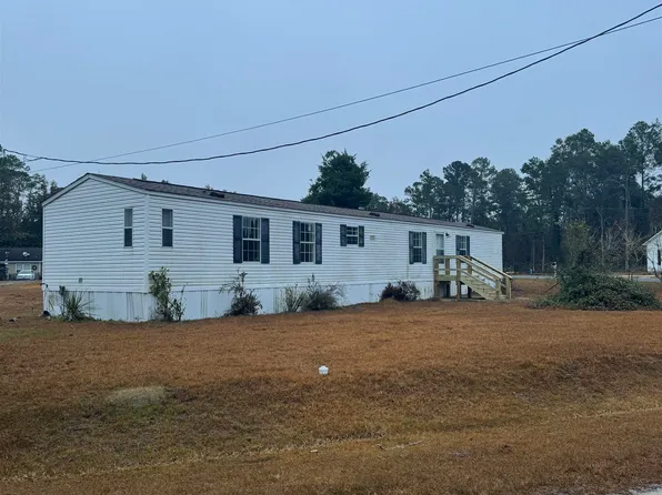 32 Yuma St, Crawfordville, FL 32327