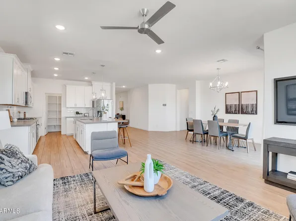 12404 W Orangewood Avenue, Glendale, AZ 85307