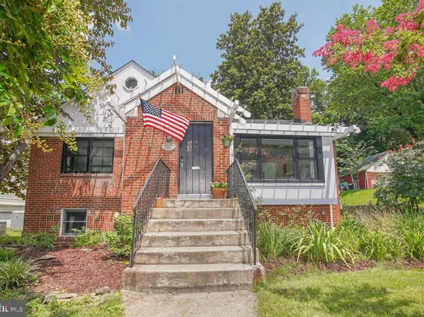 5602 Hawthorne St, Landover, MD 20785