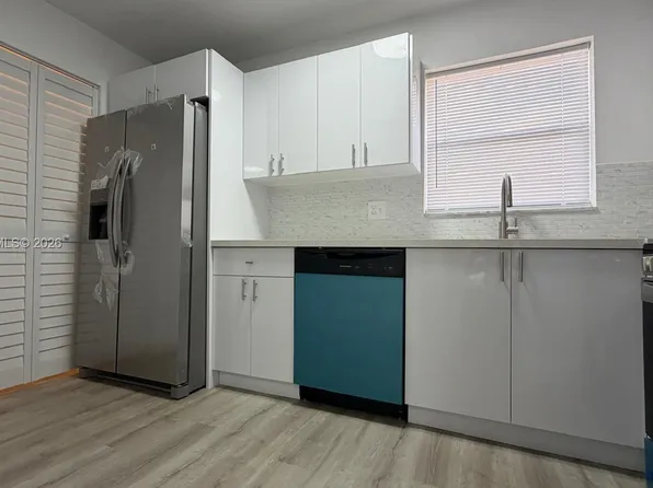 237 Lake Frances Dr #237, West Palm Beach, FL 33411