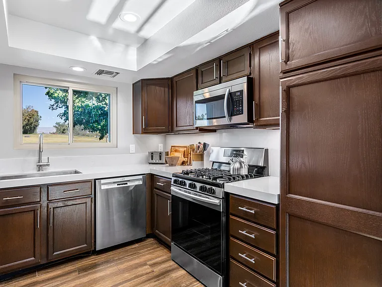 35 Mission Ct — Photo 14