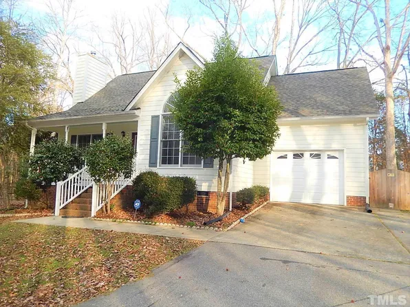 6610 Lipscomb Dr, Durham, NC 27712
