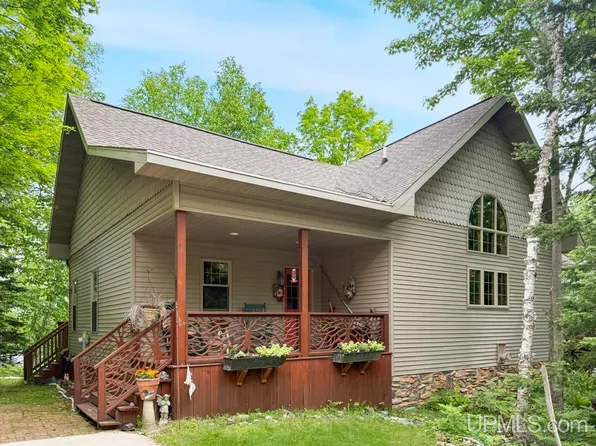 153 Maggie Point Rd, Crystal Falls, MI 49920