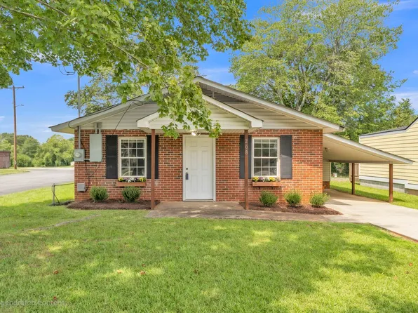 208 Parkins Mill Rd, Greenville, SC 29607