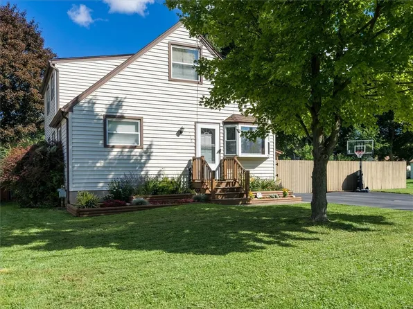 276 Jordan Ave, Rochester, NY 14606