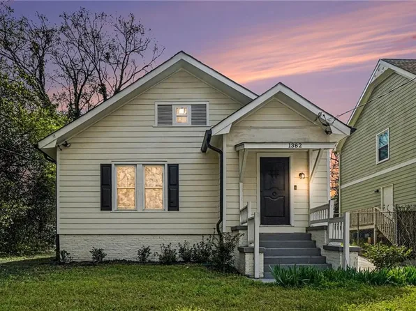 1382 Elizabeth Ln, East Pt, GA 30344