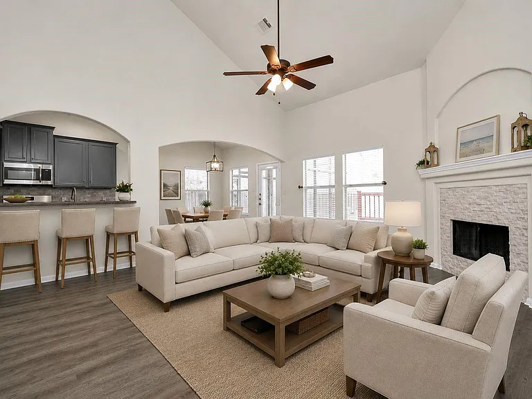2626 Orchard Creek Ln — Photo 5