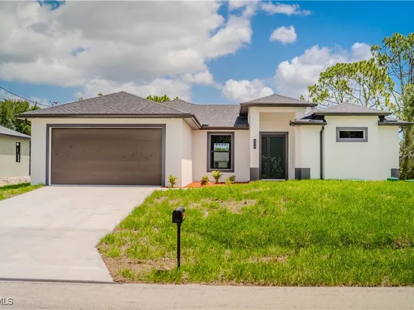 2512 52nd St SW, Lehigh Acres, FL 33976