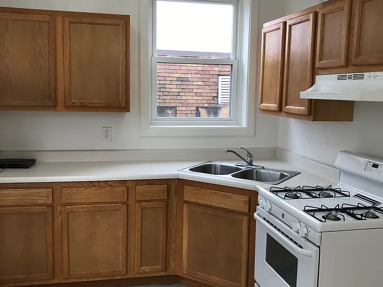 3831+hiawatha+#6+kitchen+2_05192022