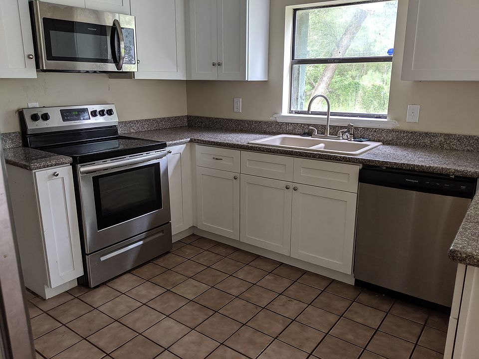 1st image of 64546 Birch Ct