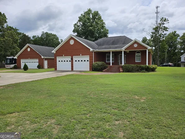108 Parkdale Dr, Hartwell, GA 30643