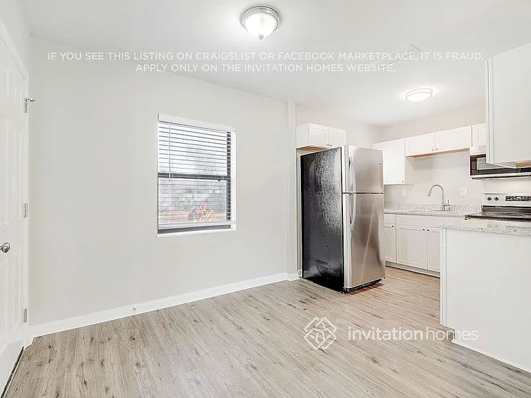 4025 Loys Dr — Photo 8