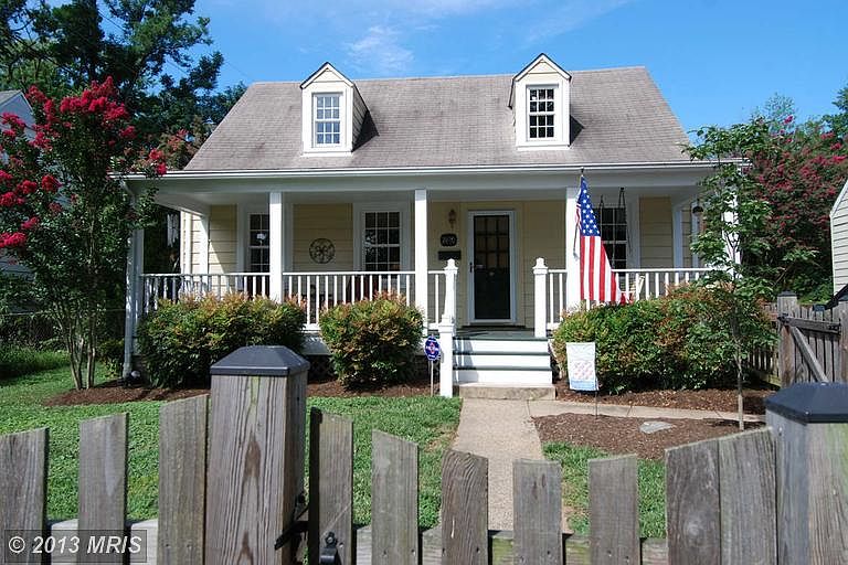 1st image of 2810 Winchester Way