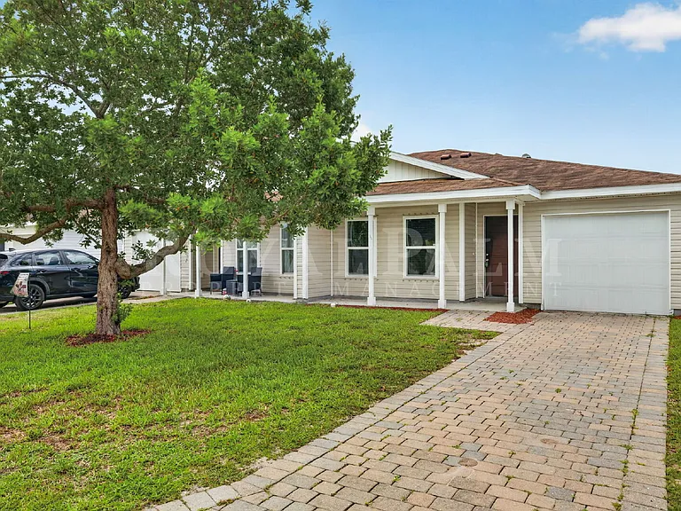 18303 Gibraltar Ln — Photo 3