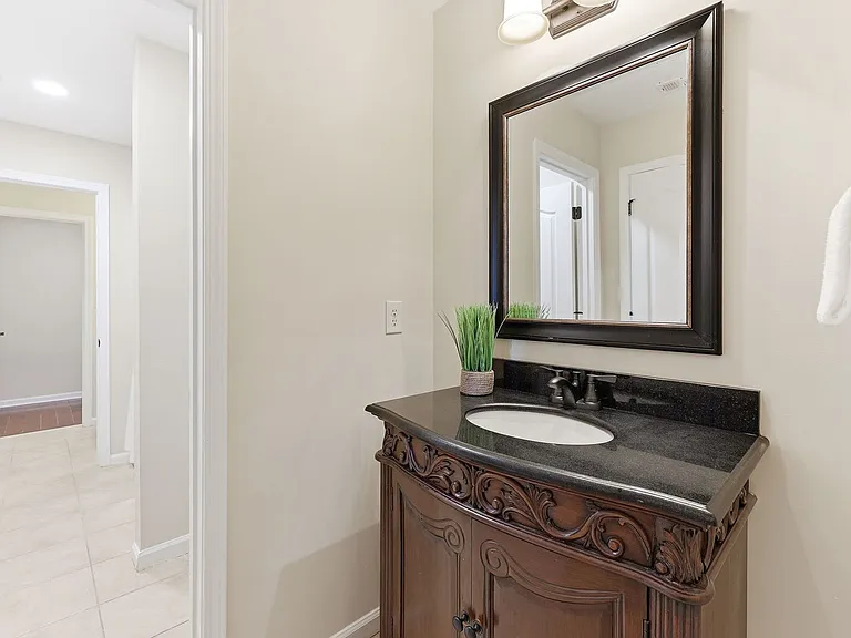 2826 Fox Wood Ln — Photo 16