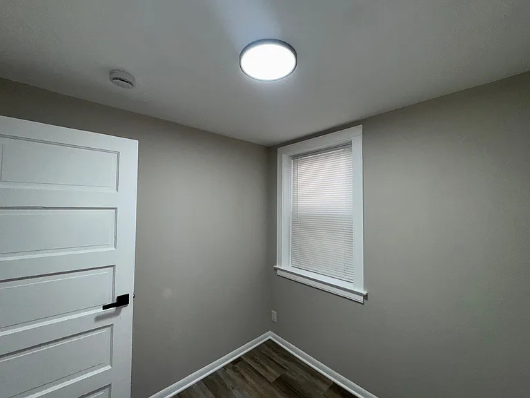 2360 S Sacramento Ave #BF — Photo 24