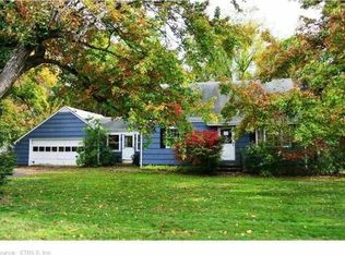 216 Shaker Rd, Enfield, CT 06082