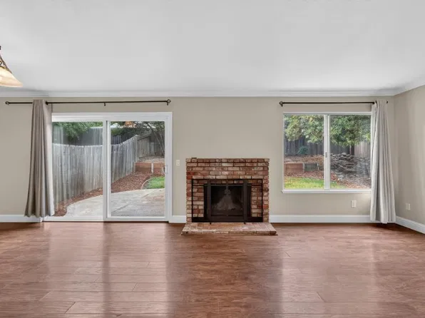 6090 Woodside Dr, Rocklin, CA 95677