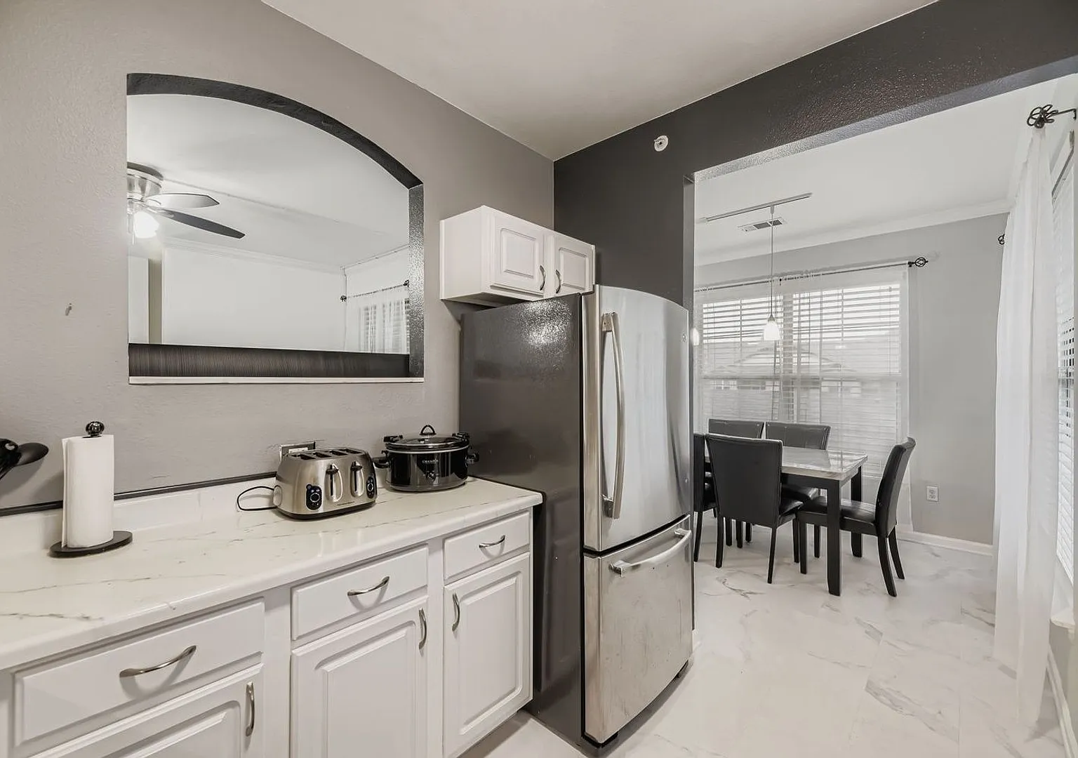 Beautiful 2-bedroom Condo in highly desirable Falling Water! Pool-Fitness Center $1,000 off 1st m... — Photo 3