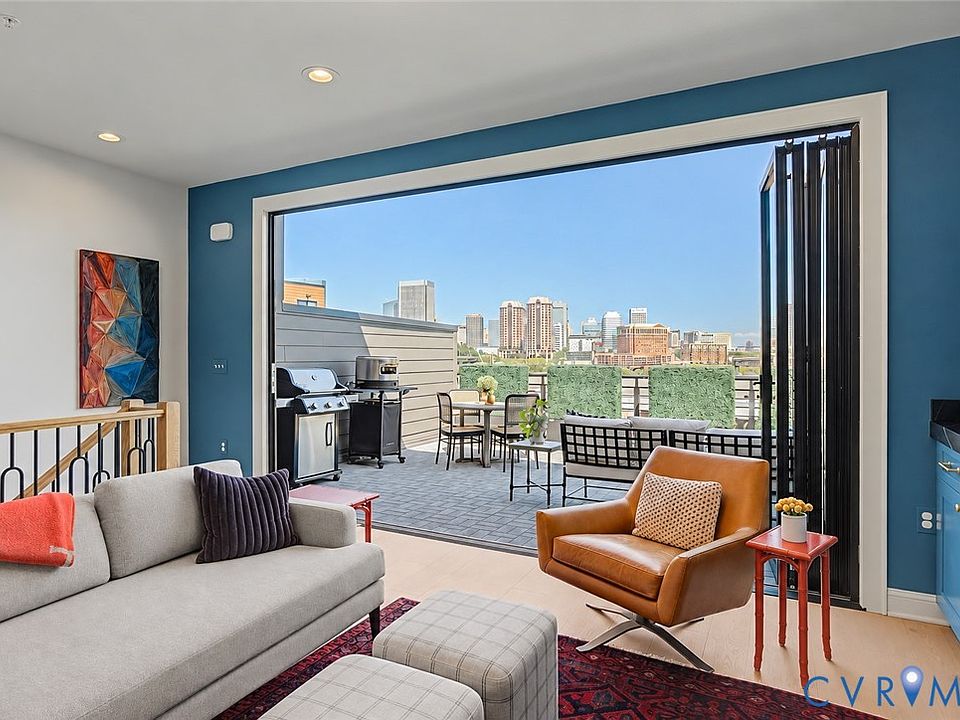 1st image of 453 W 7th St