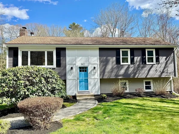 362 Center St, Hanover, MA 02339