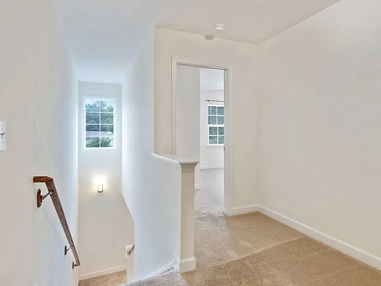108 Brickyard Ln — Photo 9