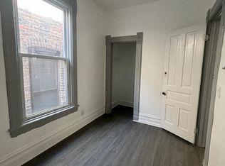 1519 W Taylor St #2, Chicago, IL 60607
