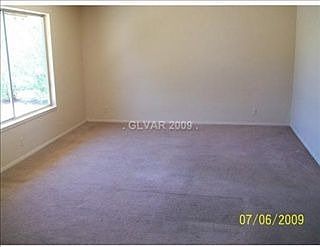 1st image of 2621 Willoughby Ave