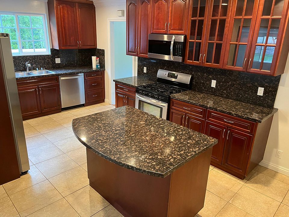 1st image of 3333 Park Vista Dr