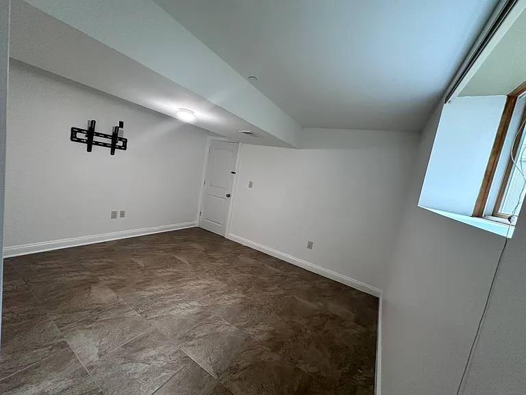 88 Newton St #2 — Photo 8