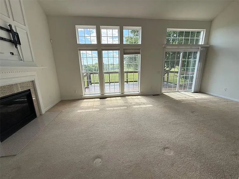 1812 Emerald Dr S — Photo 5