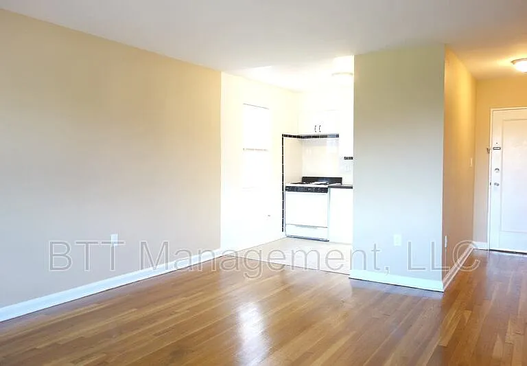 4013 38th St #203 — Photo 8