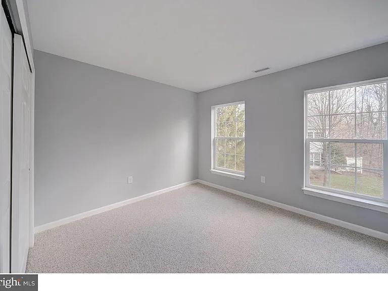 616 Pebble Creek Ct — Photo 20