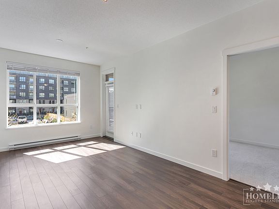 3rd image of 15733 85th Ave #214