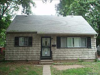 1st image of 29 Parkway Blvd