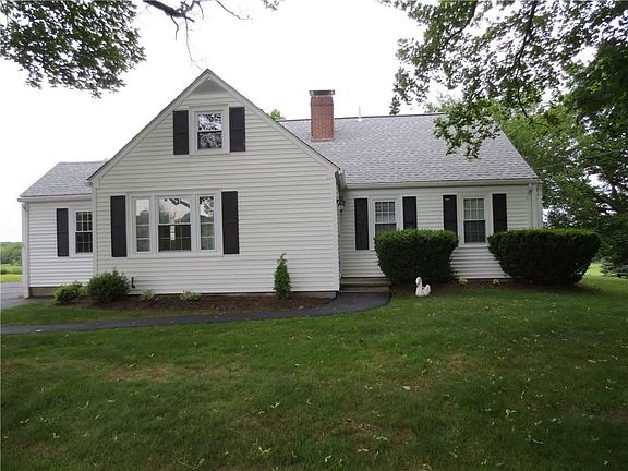 4th image of 161 Burlingame Rd