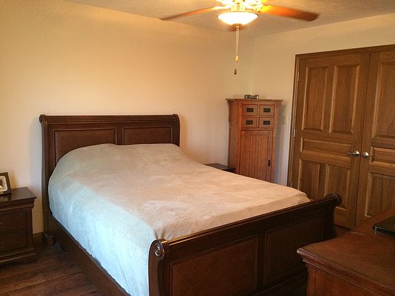 4th image of 212 W County Road 1100 N
