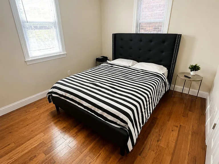 5148 Sansom St — Photo 18