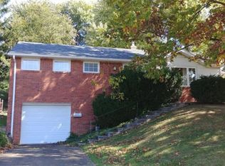 331 Algoma Dr, Pittsburgh, PA