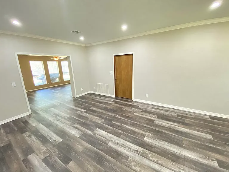 4836 Sunnyslope Dr — Photo 15