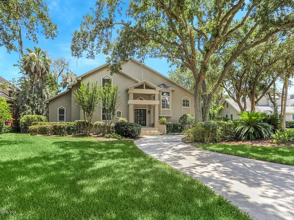 1st image of 2110 Oak Hammock Dr