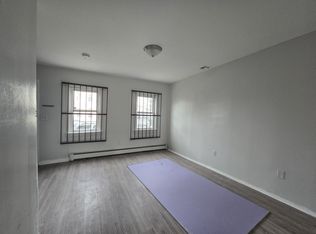 554 E Jersey St #4A, Elizabethport, NJ 07206